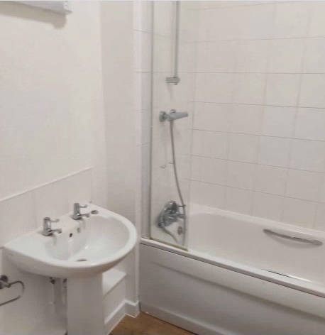 Property photo 3 of 3