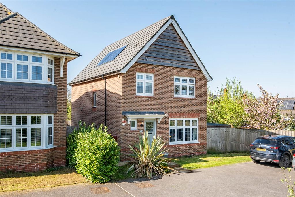 Property photo 1 of 28 Front External