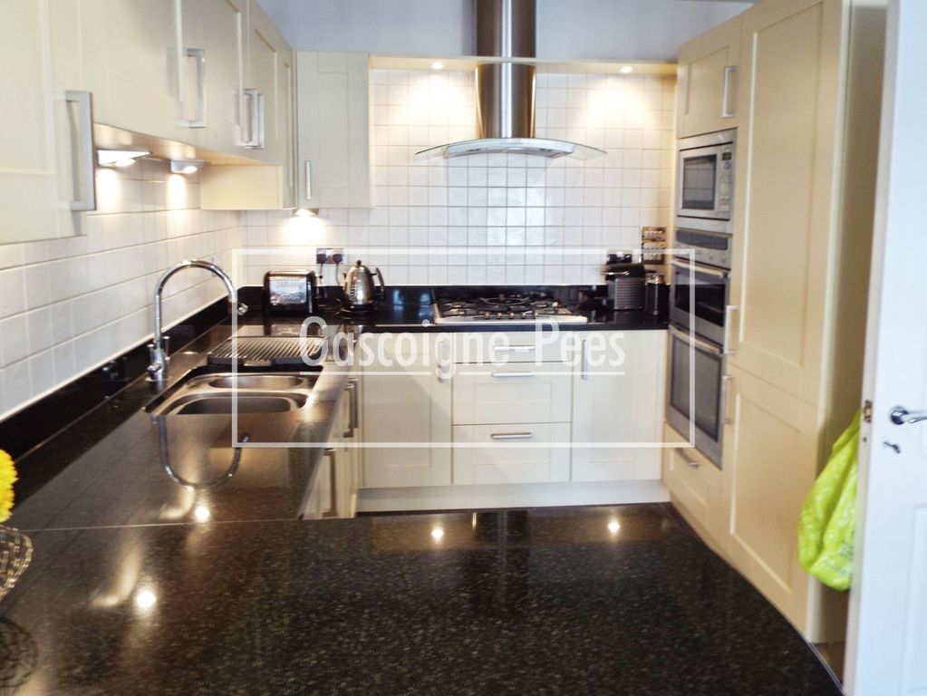 Property photo 3 of 7