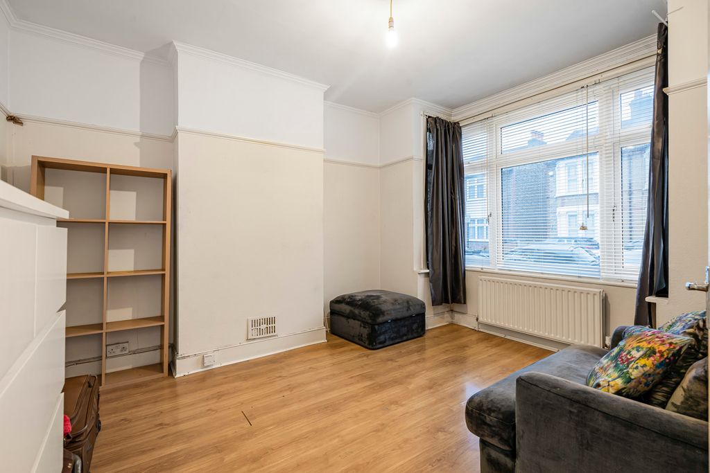 Property photo 3 of 16 Reception Room