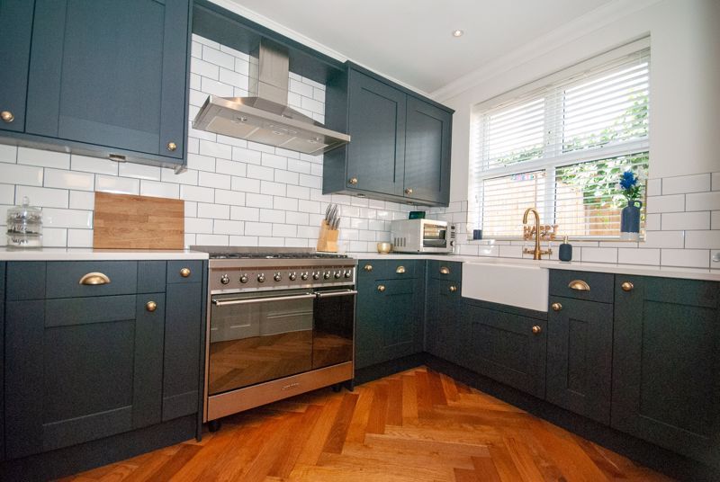 Property photo 1 of 18 Photo 6