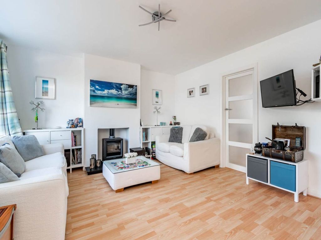 Property photo 3 of 20 63881_42-Thomsoncres-003