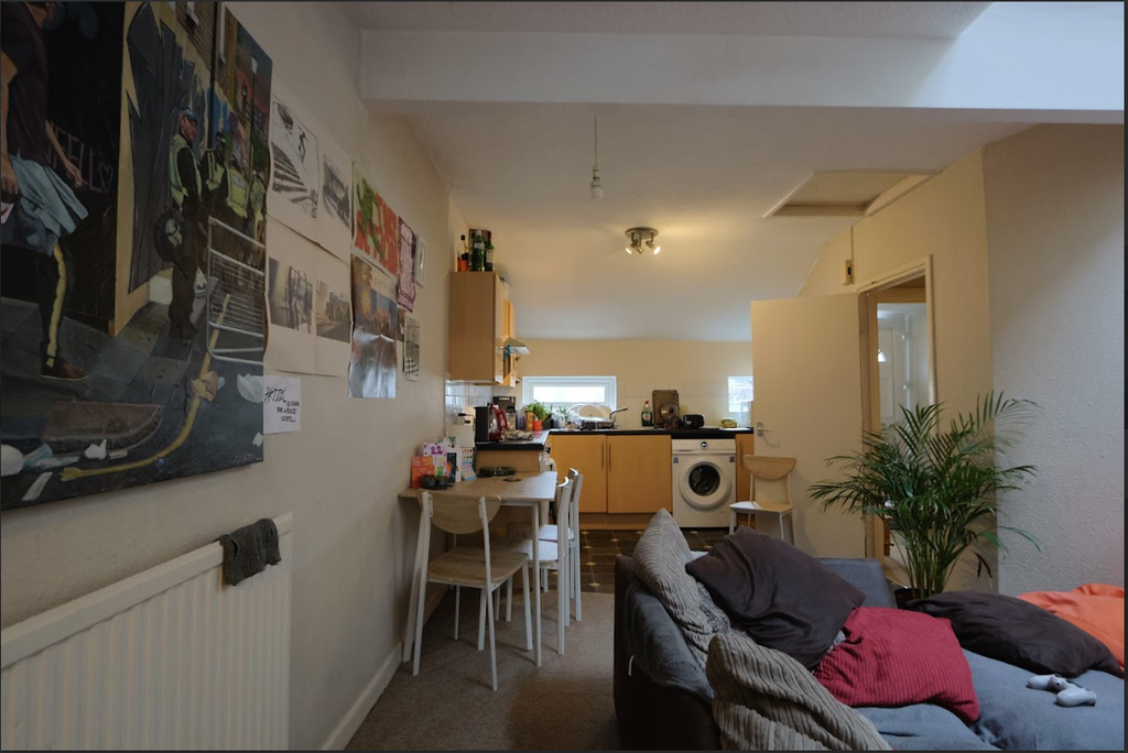 Property photo 2 of 6