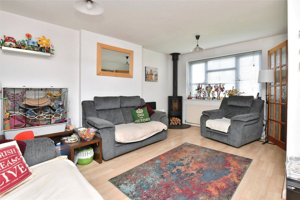 Property photo 3 of 15 Living Room