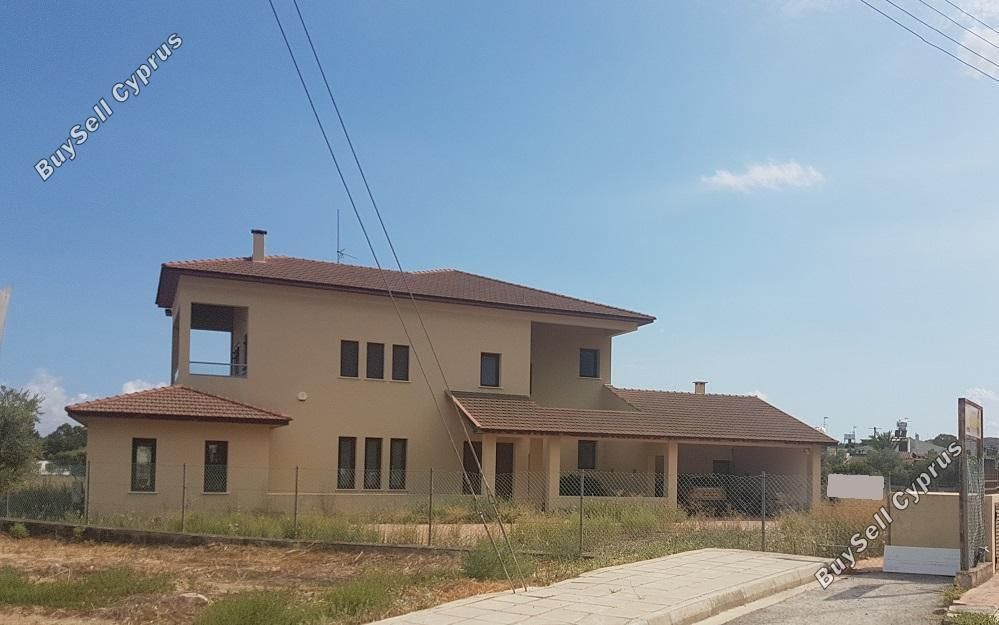 Property photo 1 of 10