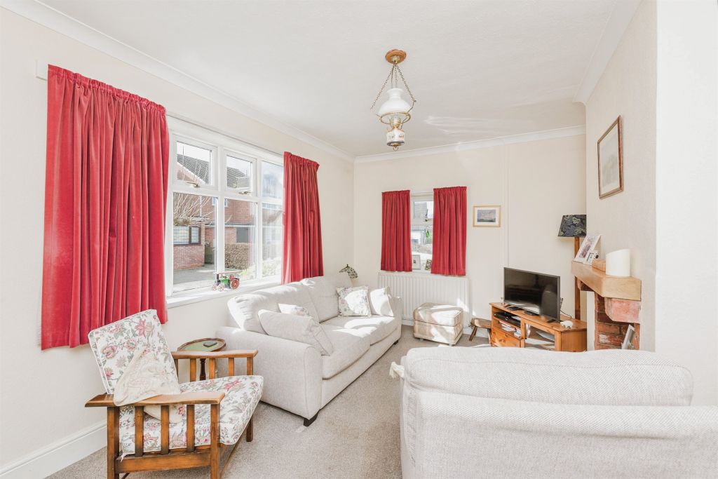 Property photo 2 of 17