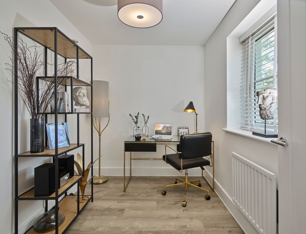 Property photo 3 of 9 242046-014