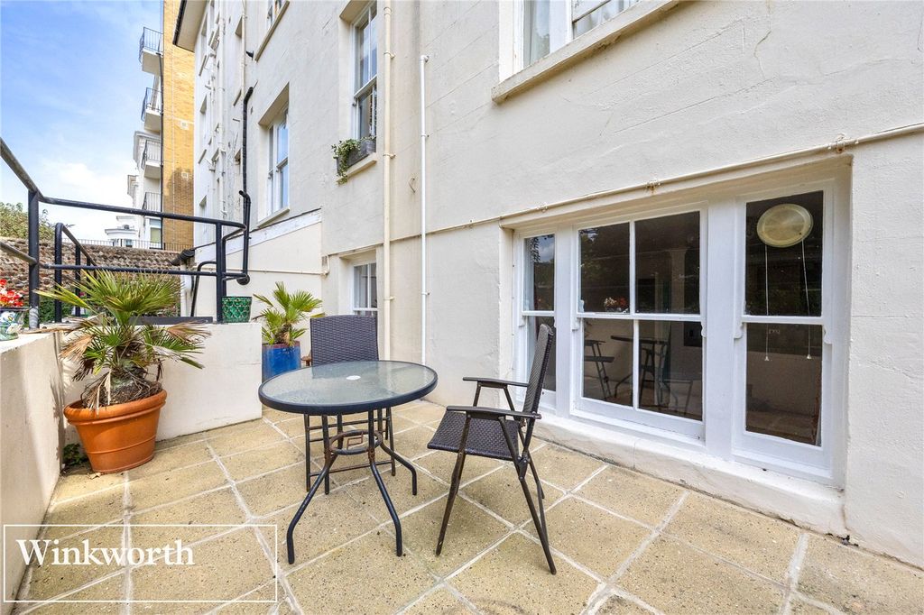 Property photo 3 of 10 Picture No. 04