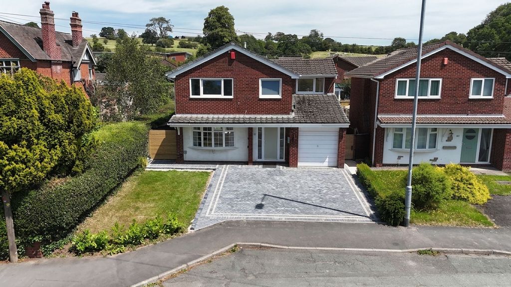 Property photo 1 of 31