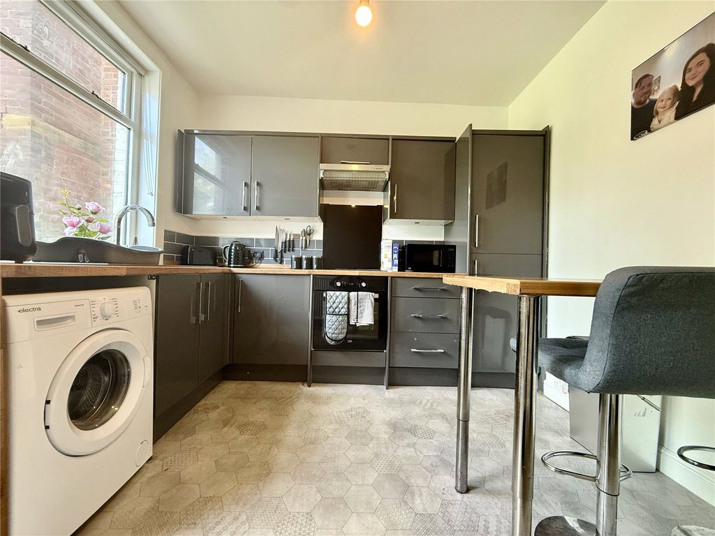 Property photo 2 of 11 Picture No. 04