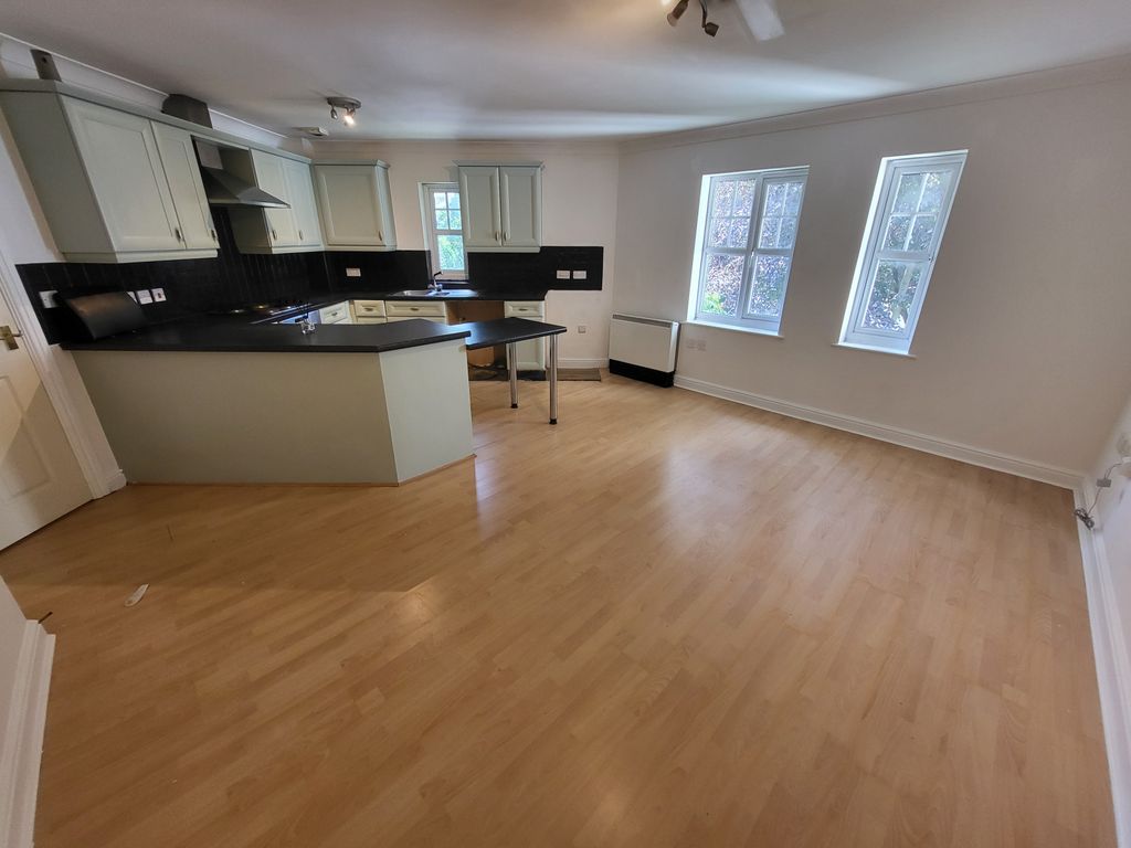 Property photo 2 of 21 Gallery