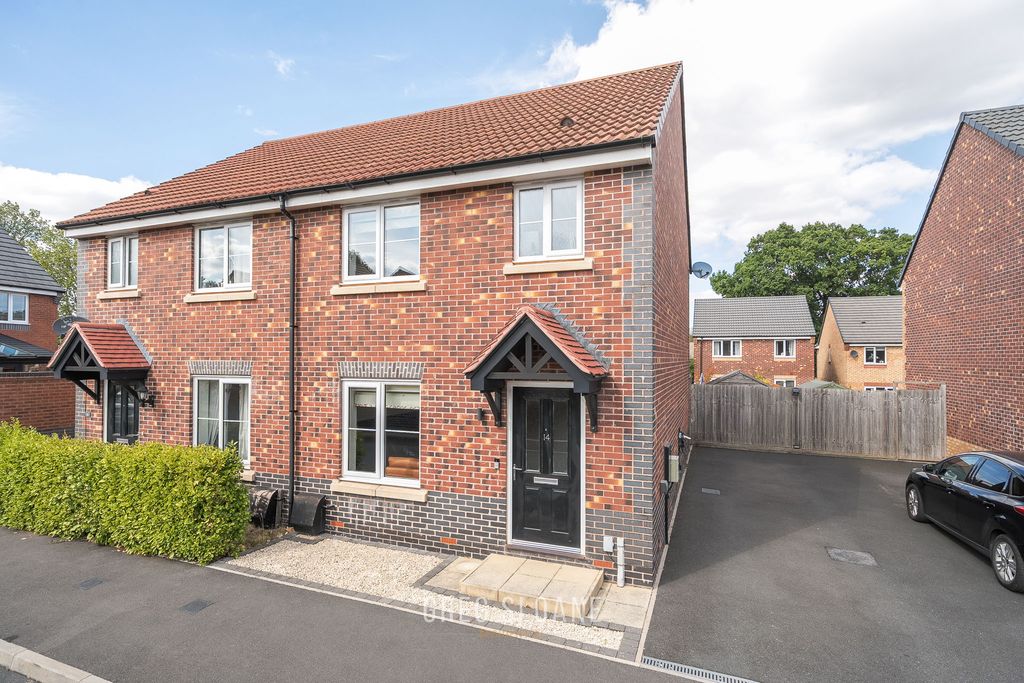 Property photo 1 of 17 1-6A8c9B70A83Ec-1510395-1A0353F2c9Ef9-5-1-1