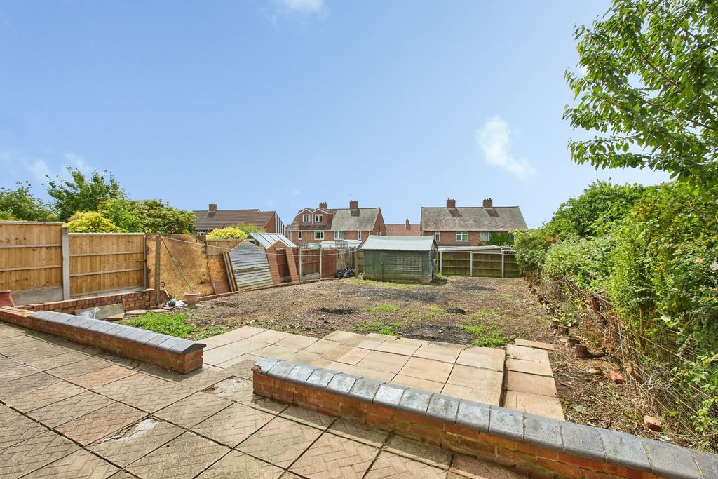 Property photo 3 of 16 Garden