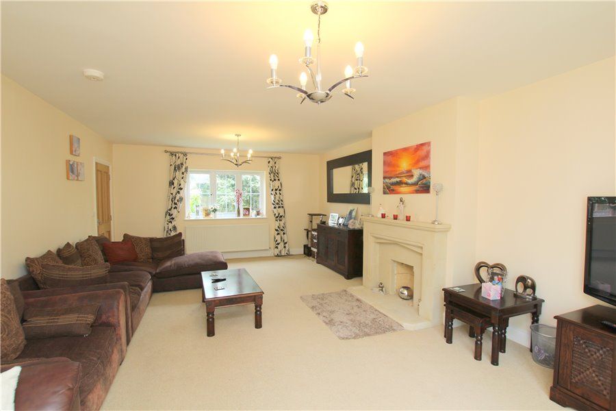 Property photo 3 of 12