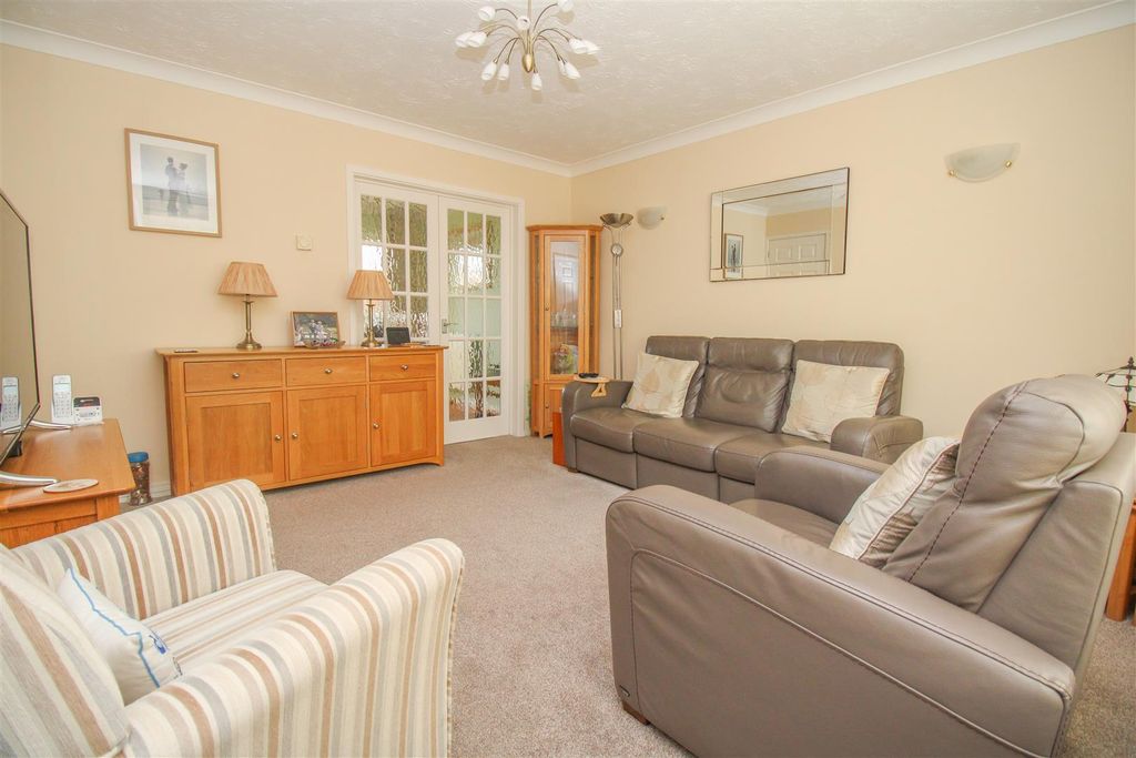 Property photo 2 of 15 Img_1539.Jpg
