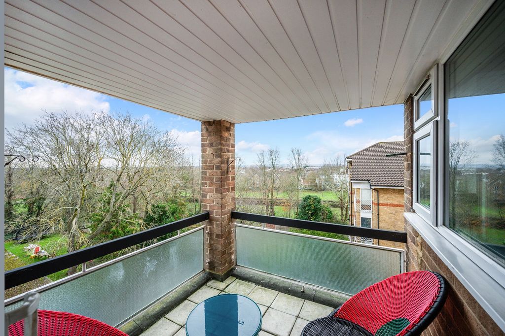 Property photo 3 of 9