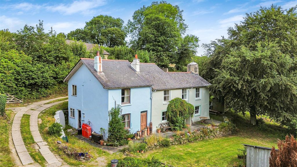 Property photo 2 of 45