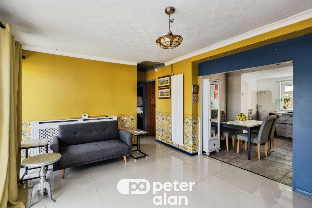 Property photo 3 of 26