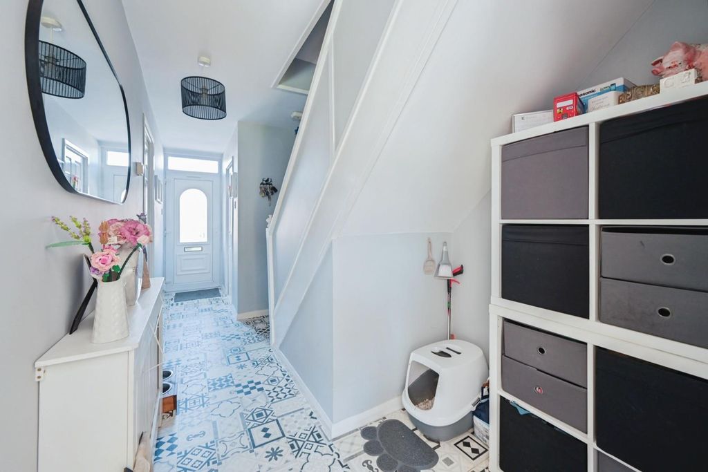 Property photo 2 of 18 50Gilbertroad-20.Jpg