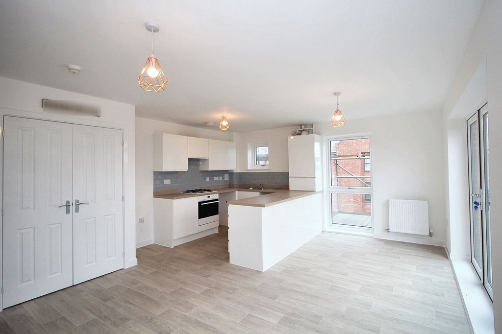 Property photo 2 of 13