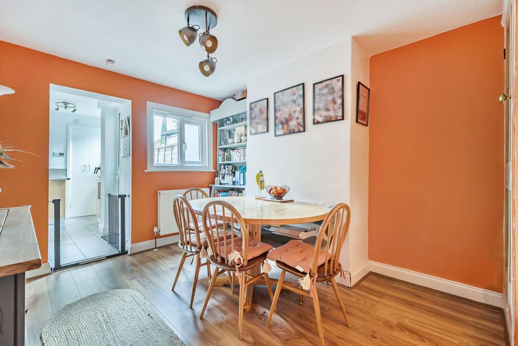 Property photo 3 of 18 1403457-6-6973744...