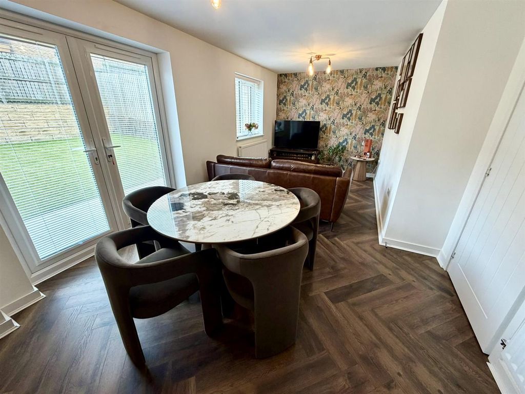 Property photo 3 of 18 Open Plan Kitchen, Dining And Family Room