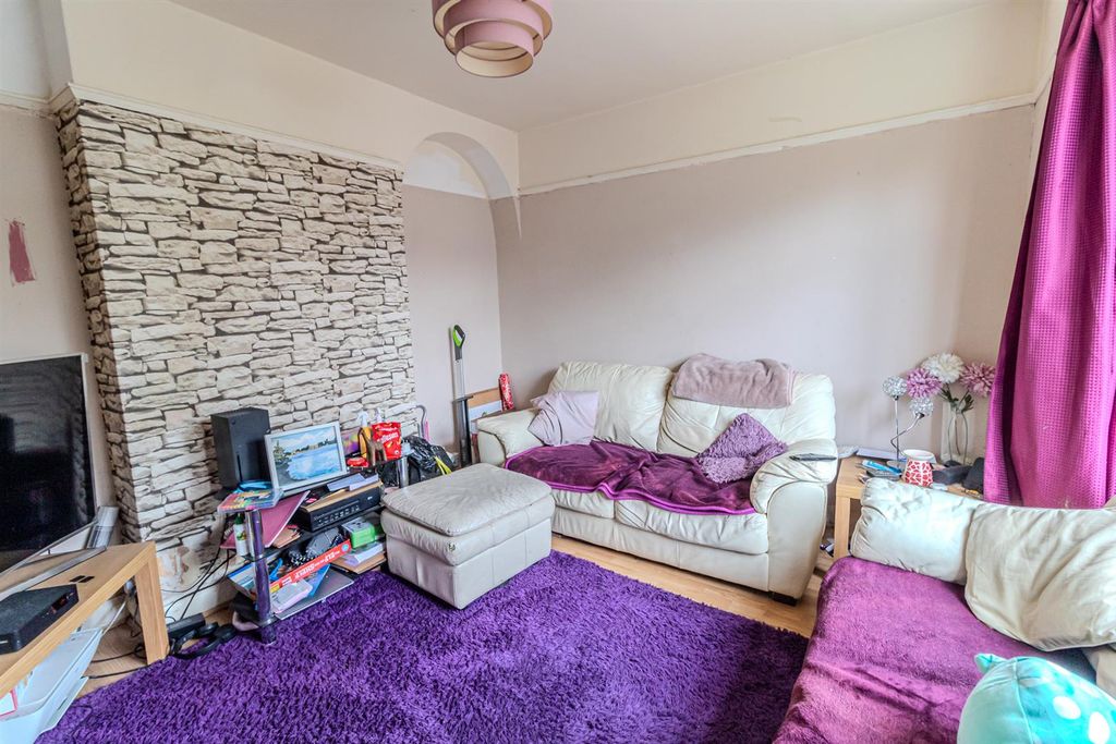 Property photo 2 of 12 Img_8768.Jpg