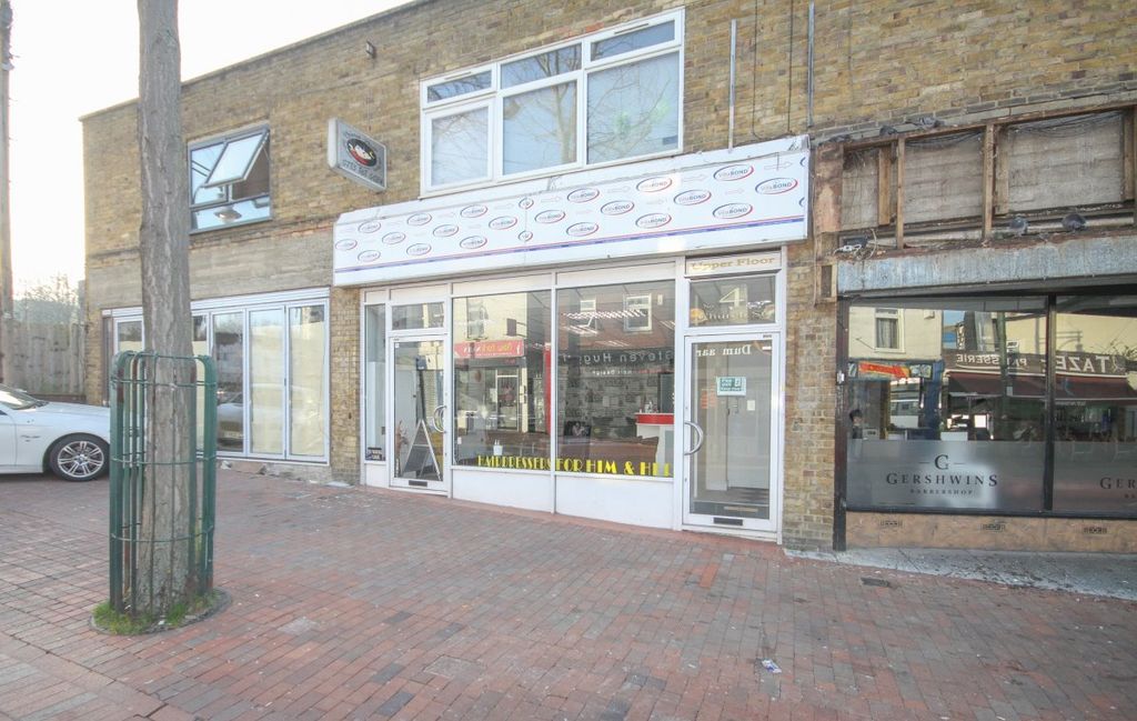 Property photo 1 of 7 Shop Unit