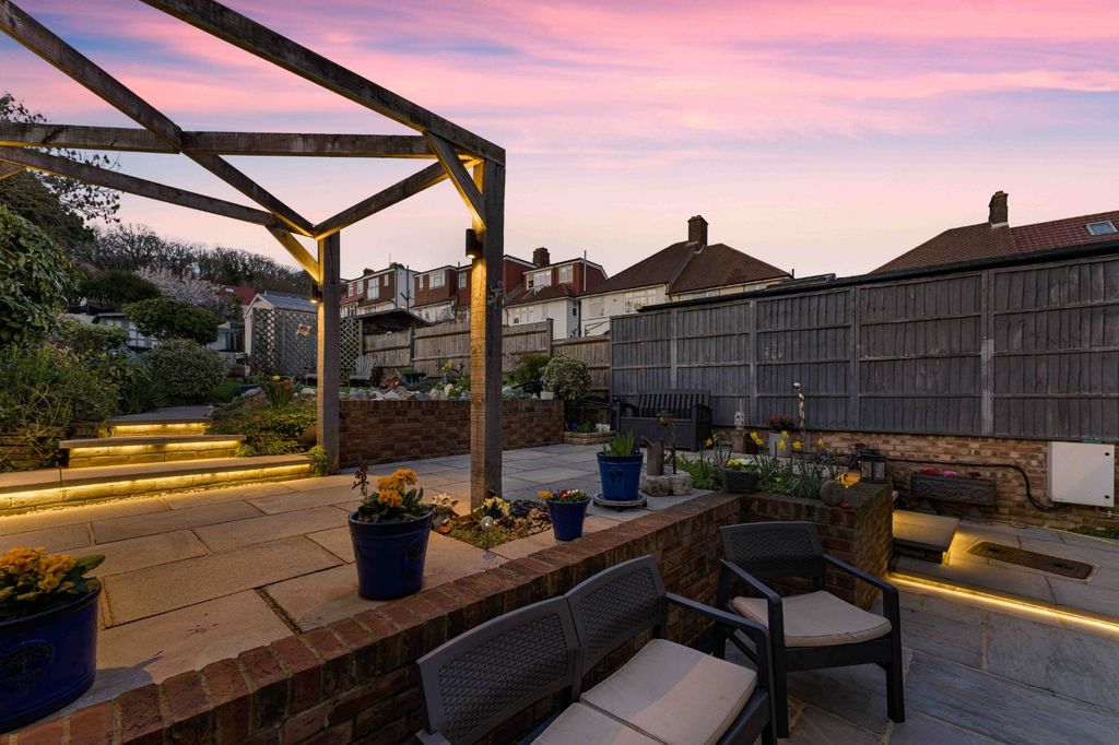 Property photo 3 of 48 Picture No. 29