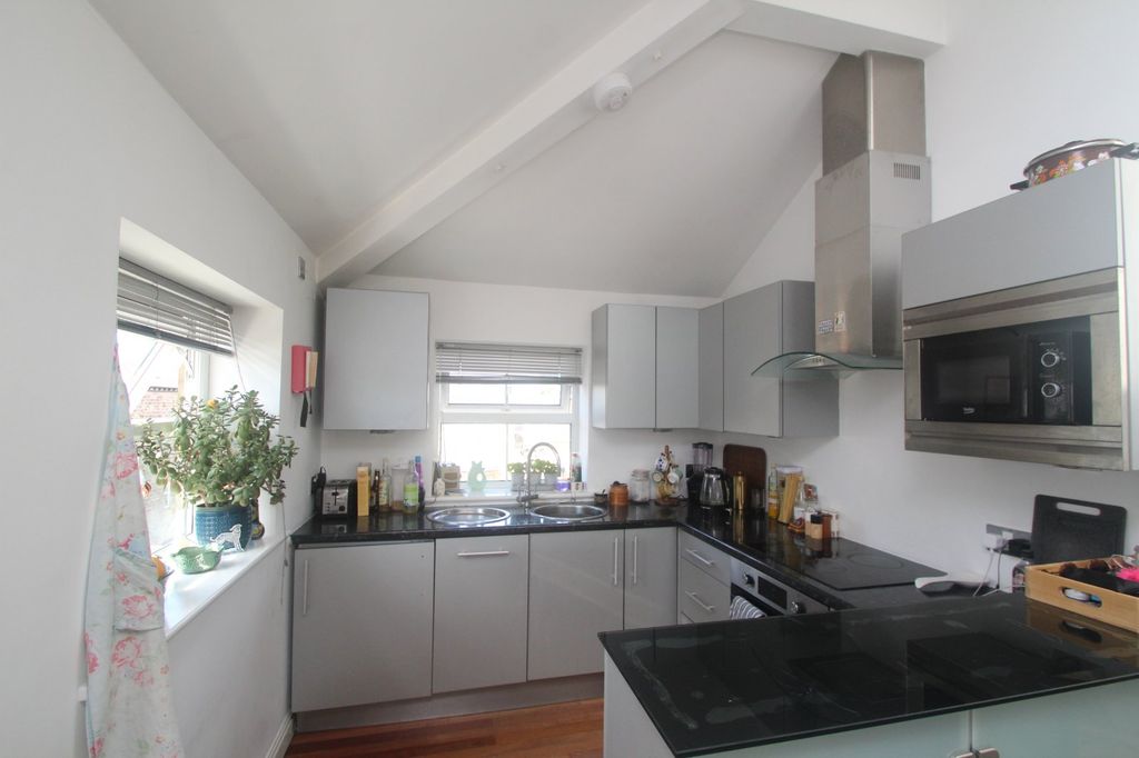 Property photo 2 of 9 Picture No. 07