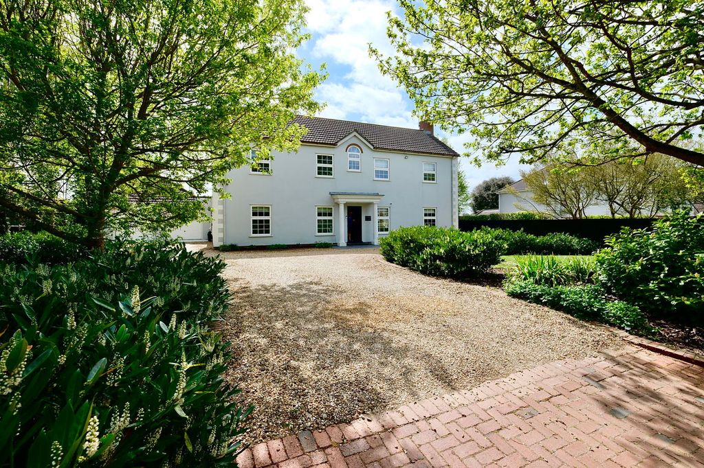 Property photo 1 of 25