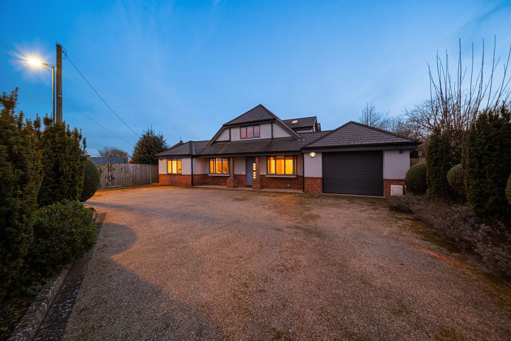 Property photo 1 of 34