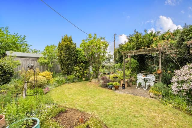 Property photo 2 of 19 Garden