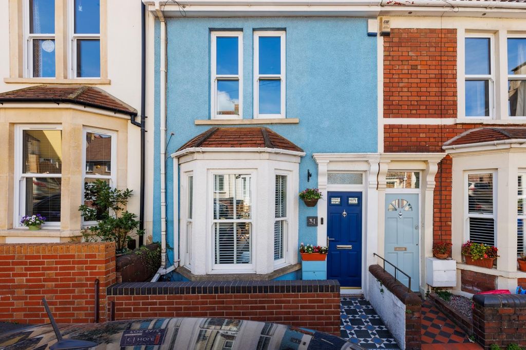 Property photo 2 of 28 31 Hengaston Street-29.Jpg