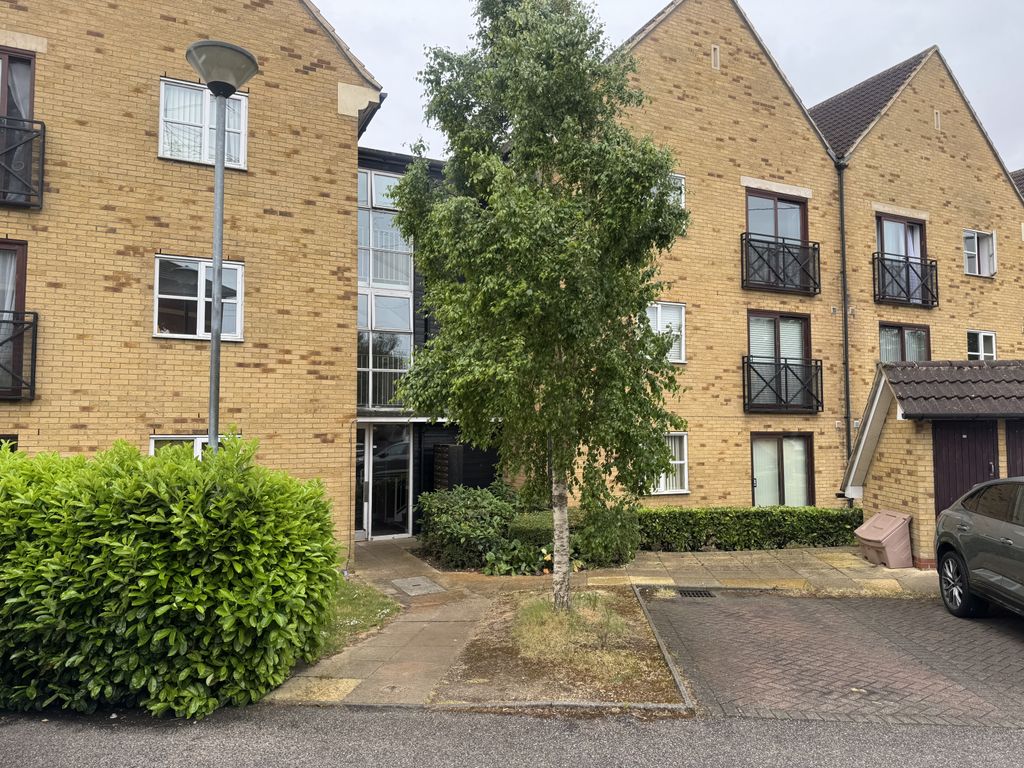 Property photo 1 of 13 Ms Estates Are Pleased To Present This Two Bedroom Flat Available, On The Second Floor,  In Chafford Hundred For Sale.