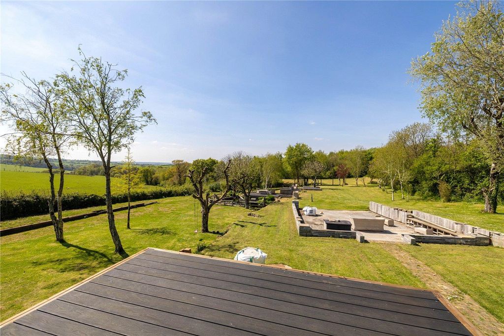 Property photo 2 of 46 24.Jpg