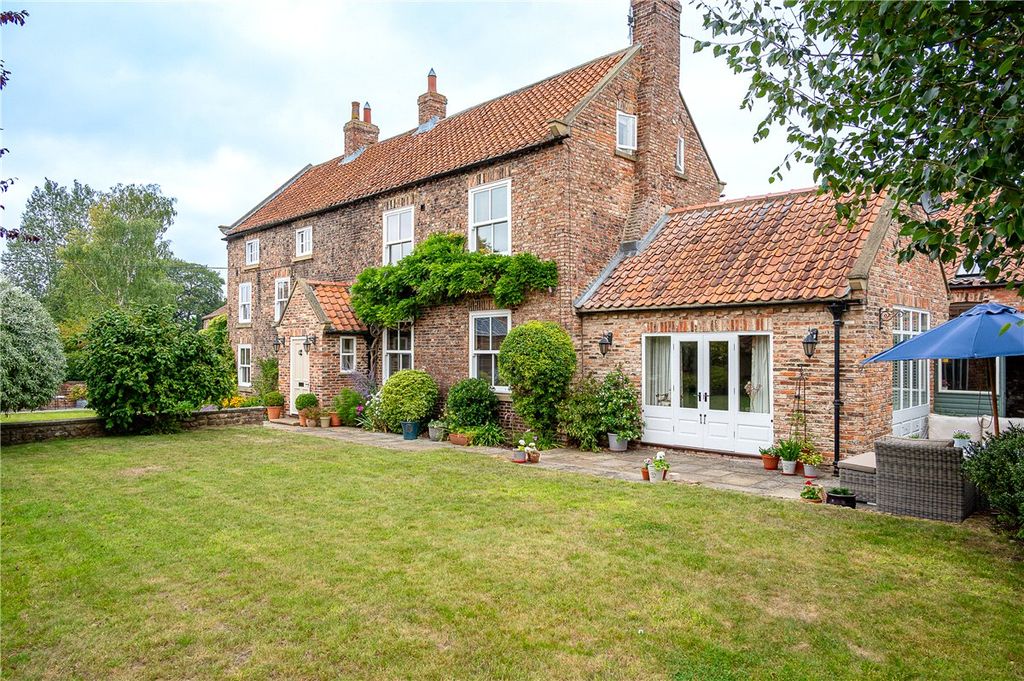 Property photo 1 of 24 Picture No. 27