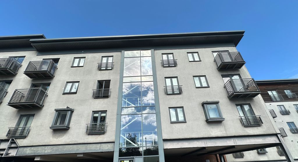 Property photo 1 of 7 Exterior