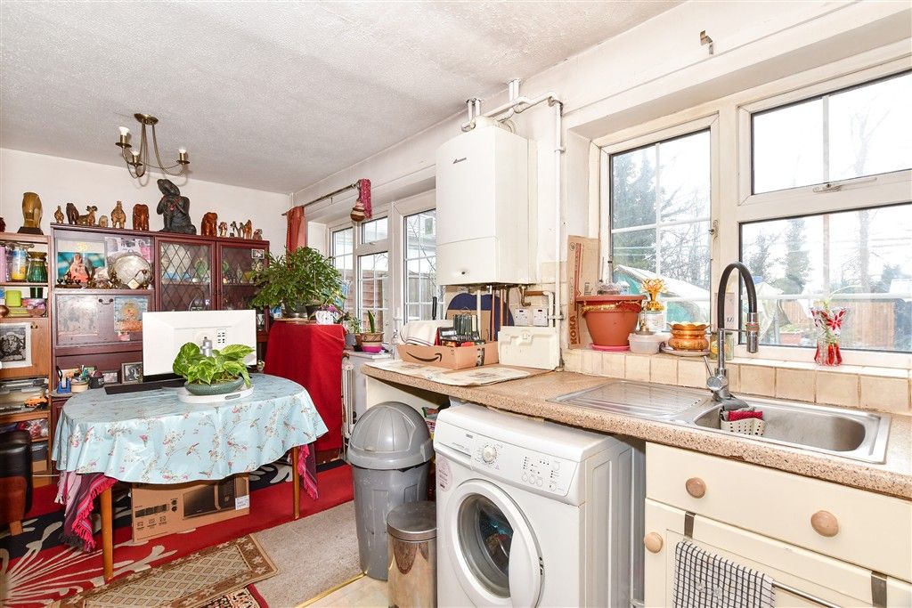 Property photo 2 of 17 Kitchen/Diner