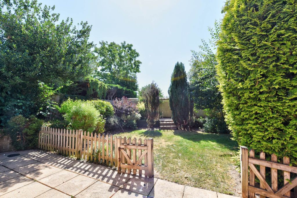 Property photo 3 of 18