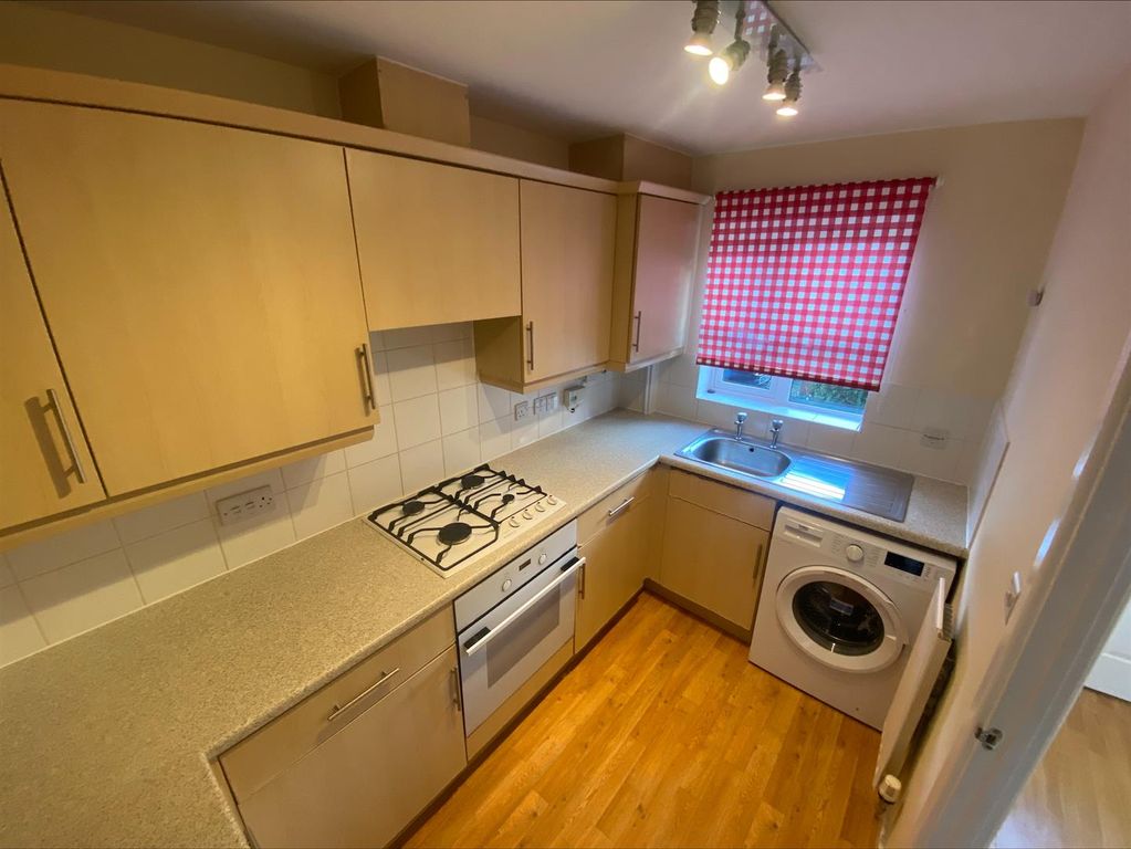Property photo 2 of 13 Kitchen 1