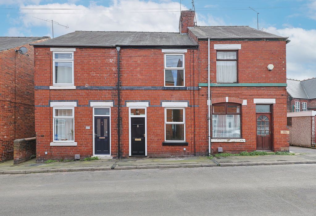 Property photo 1 of 20 Front