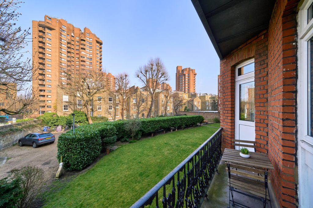 Property photo 2 of 13