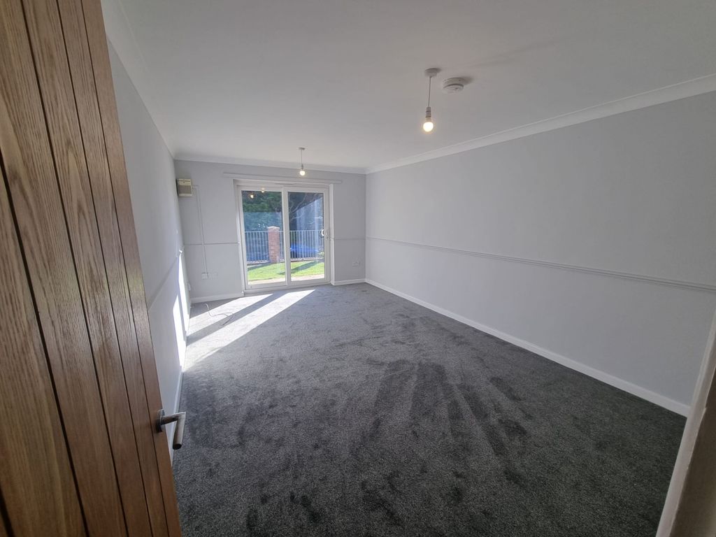 Property photo 2 of 12 Gallery