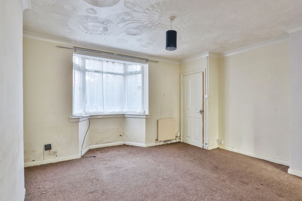 Property photo 3 of 17 Photography