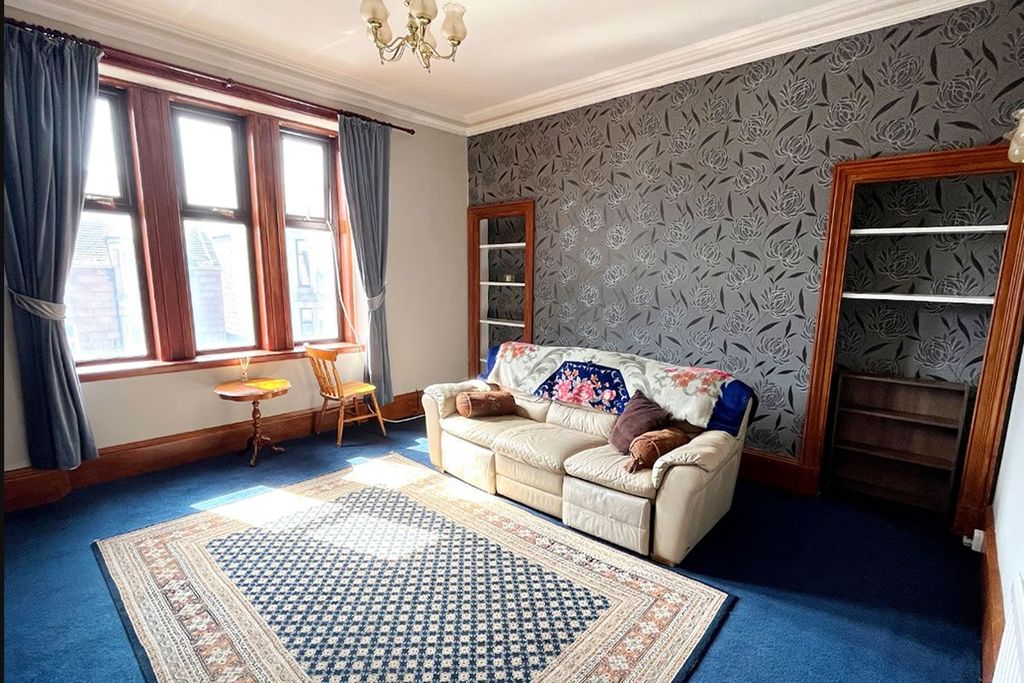 Property photo 2 of 9
