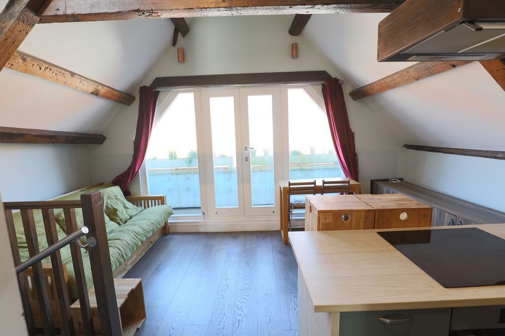 Property photo 2 of 10 Photo 8