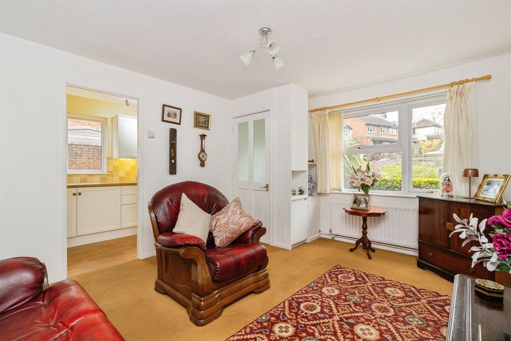 Property photo 2 of 17