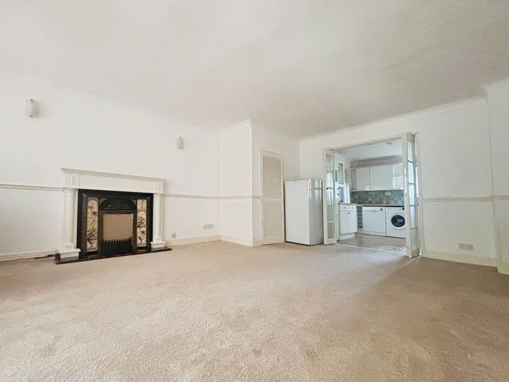 Property photo 3 of 12 Pbox-Img.Jpg