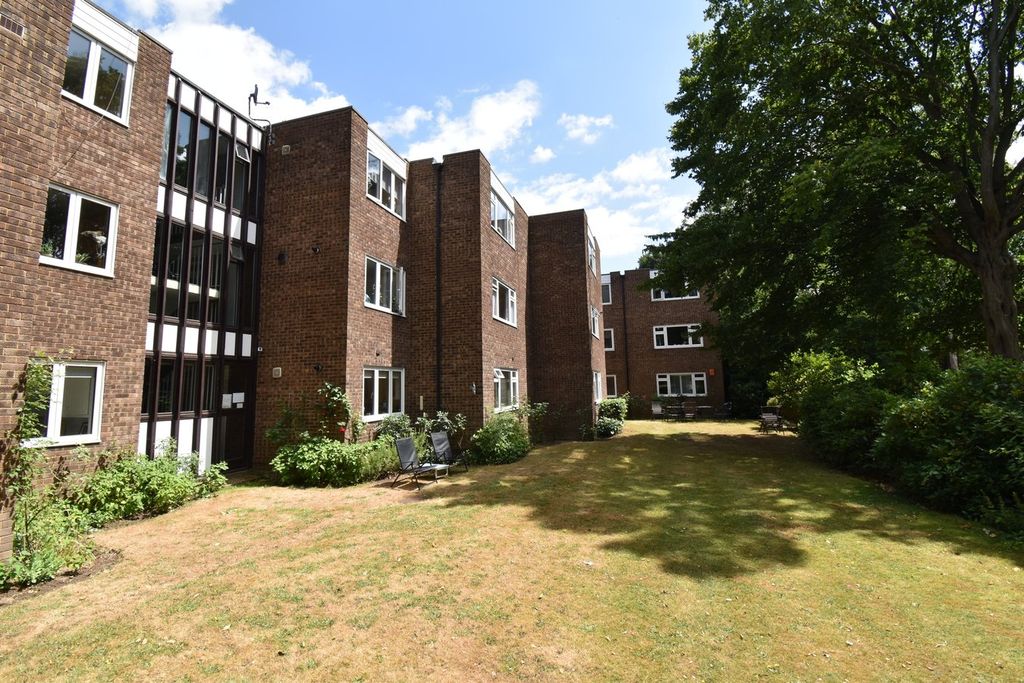 Property photo 2 of 9